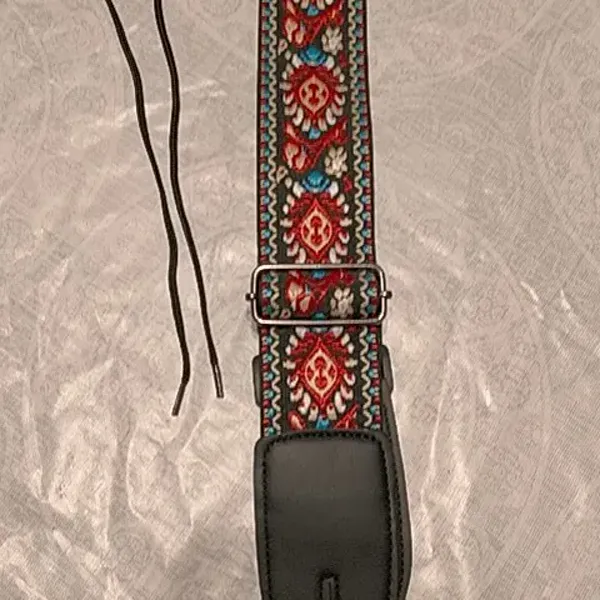 Fretweave embroidered strap on an instrument, photographed by Núria B., a verified buyer